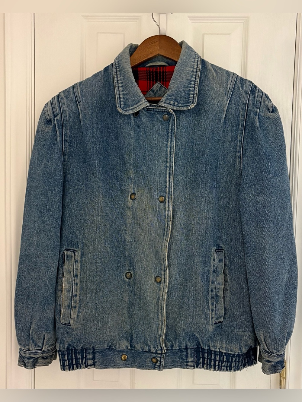 Vintage BRAMBLE LANE, 1980’s Blue Denim Jacket with Plaid Lining, Size 18.5